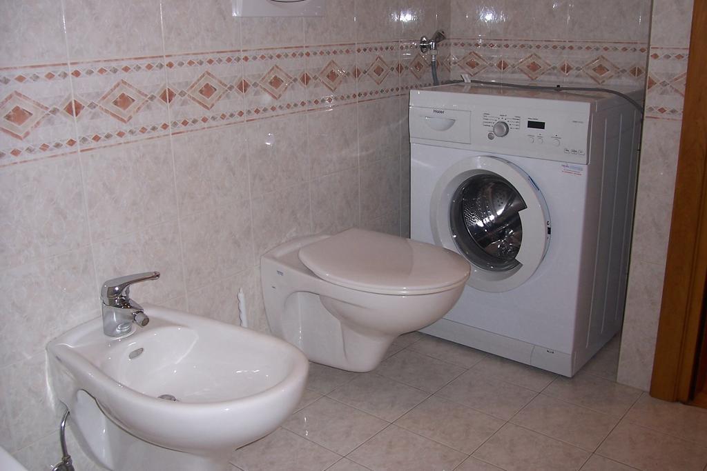 Fabbricato Indipendente Centro Apartment Lozzo Cadore Bilik gambar