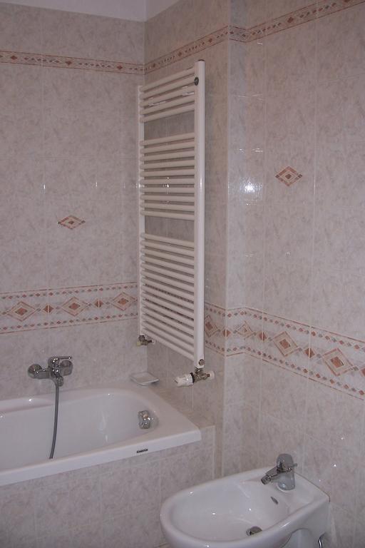 Fabbricato Indipendente Centro Apartment Lozzo Cadore Bilik gambar