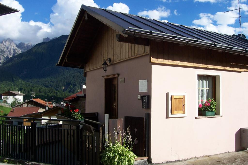 Fabbricato Indipendente Centro Apartment Lozzo Cadore Luaran gambar