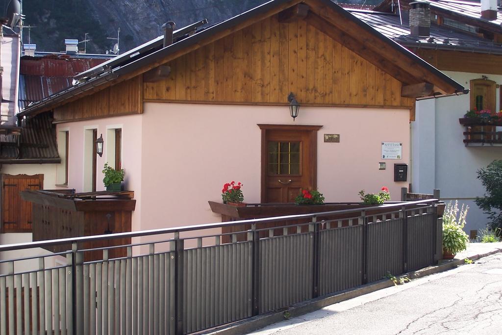 Fabbricato Indipendente Centro Apartment Lozzo Cadore Luaran gambar